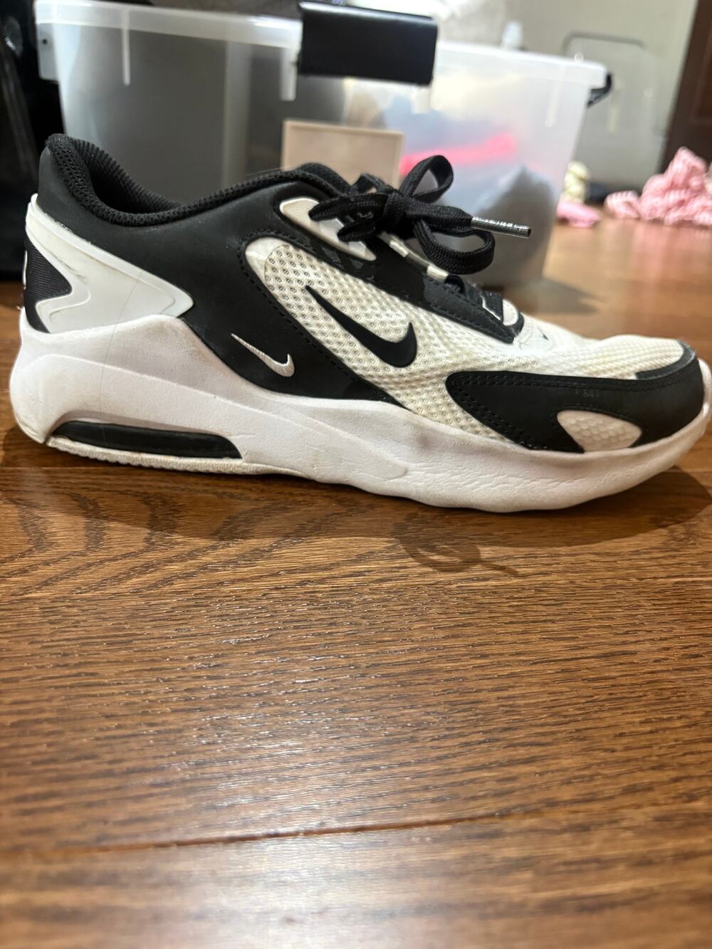 Nike Black and White Athletic Sneakers Women's 9